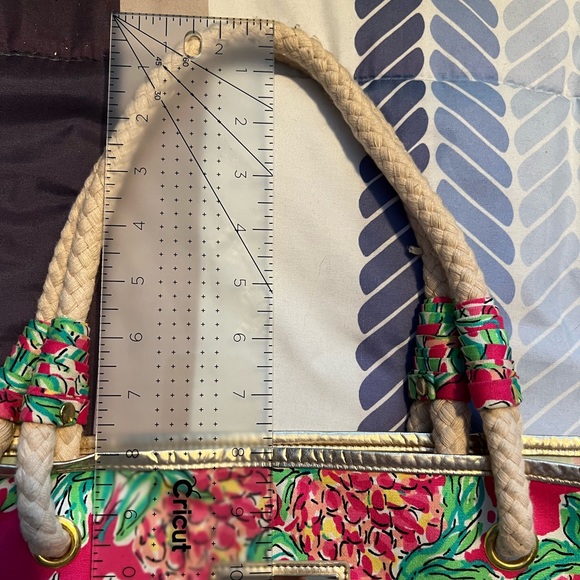 Lilly Pulitzer Shoreline Tote Bag - Orchid Pink Spike the Lumch EUC - Picture 5 of 12